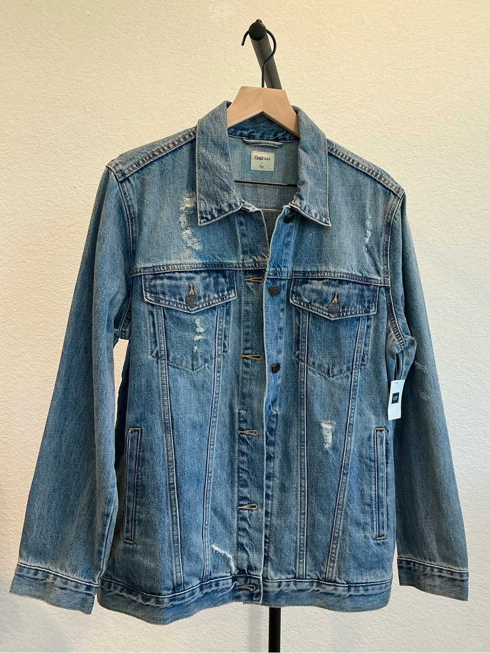 GAP Medium Wash Distressed Denim Jacket - Picture 1 of 5